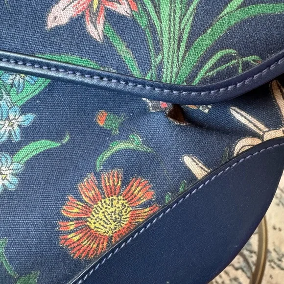 GUCCI Navy Floral Clutch- Vintage EUC - Picture 6 of 13